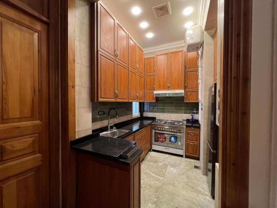 Authentic 3Br Apartment In Downtown, ไคโร ภายนอก รูปภาพ